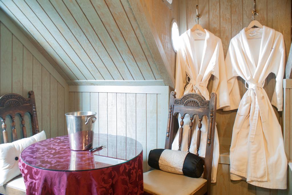 Armstrong Mansion Salt Lake City Room photo