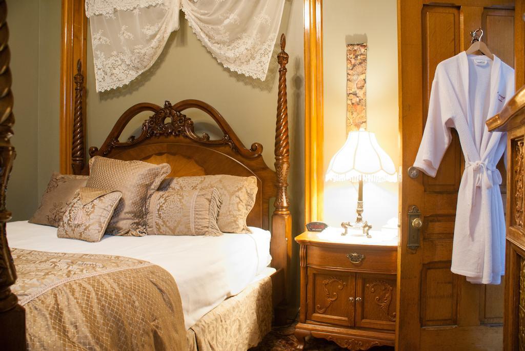 Armstrong Mansion Salt Lake City Room photo