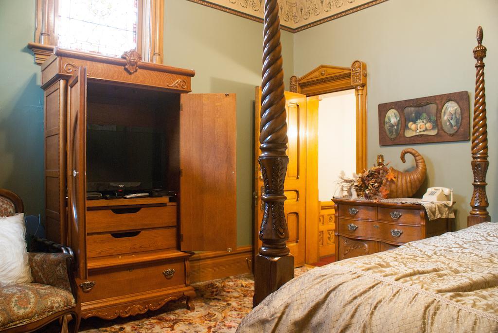 Armstrong Mansion Salt Lake City Room photo